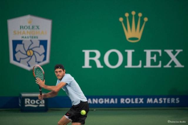 的大舞台上 的大舞台上