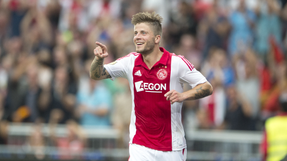 一向不容小 一向不容小